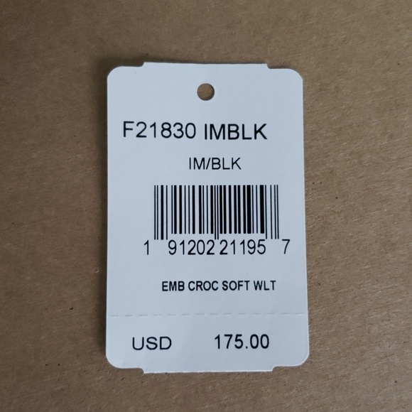 COACH • Croc Soft Wallet - Picture 8 of 8